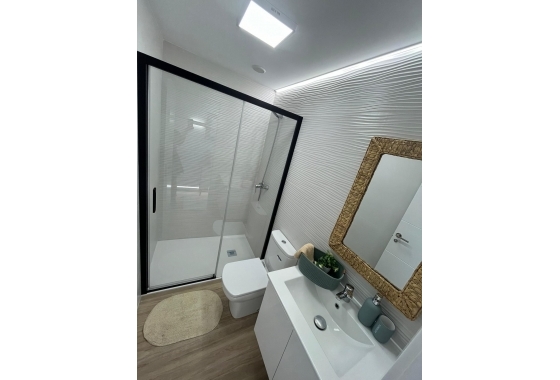 Перепродажа - Квартира - Torrevieja - Punta Prima