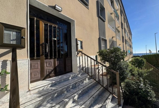 Перепродажа - Квартира - Torrevieja - Punta Prima