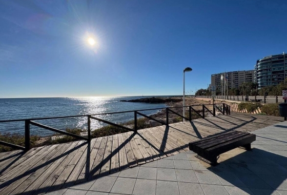 Перепродажа - Квартира - Torrevieja - Punta Prima