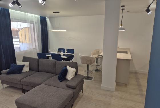Resale - Apartment / flat - Torrevieja - Playa del Acequión