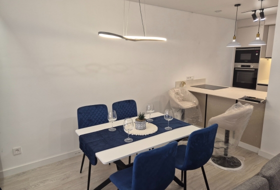 Resale - Apartment / flat - Torrevieja - Playa del Acequión