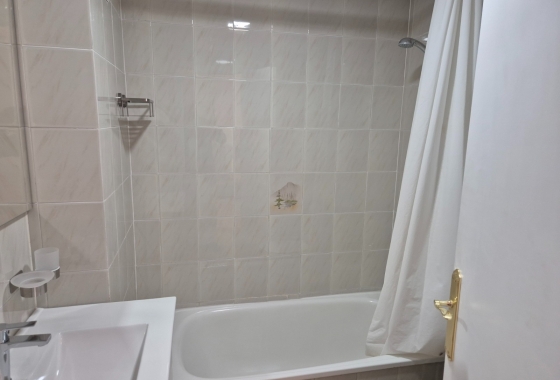 Reventa - Apartamento / piso - Torrevieja - El acequión