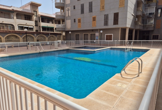 Reventa - Apartamento / piso - Torrevieja - El acequión