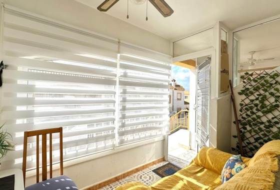 Resale - Bungalow - Torrevieja - La Siesta - El Salado -  Torreta