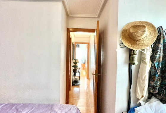 Resale - Bungalow - Torrevieja - La Siesta - El Salado -  Torreta