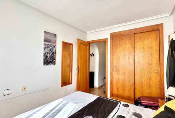 Resale - Bungalow - Torrevieja - La Siesta - El Salado -  Torreta