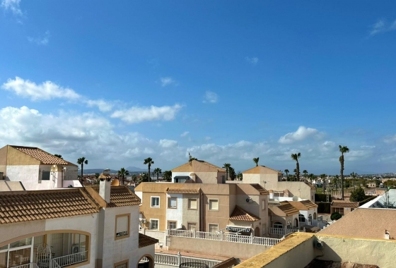 Resale - Bungalow - Torrevieja - La Siesta - El Salado -  Torreta