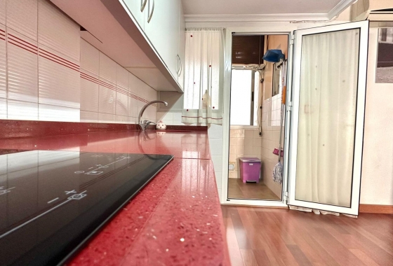 Wiederverkauf - Wohnung - Torrevieja - Playa del Acequión