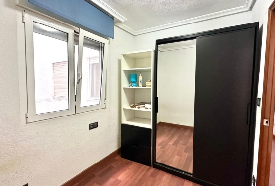 Wiederverkauf - Wohnung - Torrevieja - Playa del Acequión