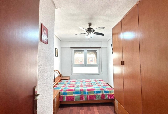 Wiederverkauf - Wohnung - Torrevieja - Playa del Acequión