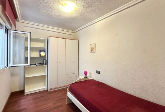 Wiederverkauf - Wohnung - Torrevieja - Playa del Acequión