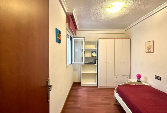 Wiederverkauf - Wohnung - Torrevieja - Playa del Acequión