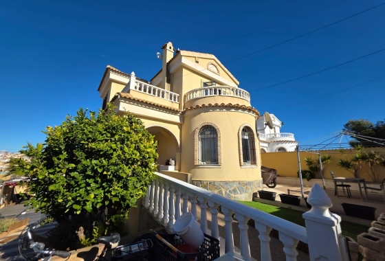Перепродажа - Вилла - Orihuela Costa - Villamartín-las Filipinas