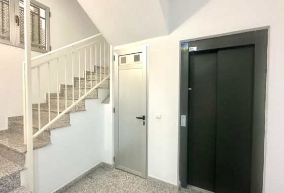 Wiederverkauf - Wohnung - Torrevieja - La Mata