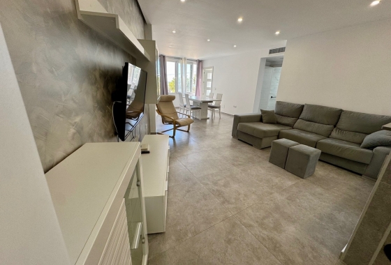 Resale - Apartment / flat - Torrevieja - Puerto Deportivo