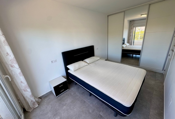 Resale - Apartment / flat - Torrevieja - Puerto Deportivo