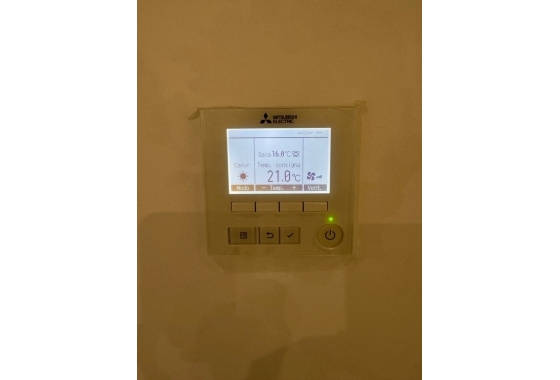 Resale - Apartment / flat - Torrevieja - Puerto Deportivo