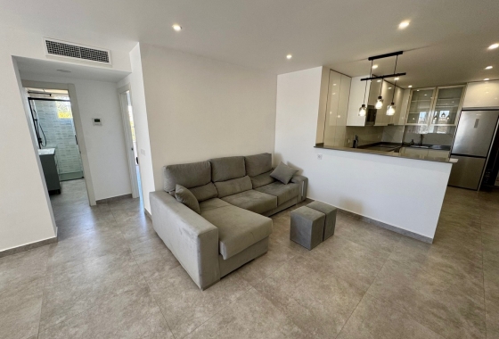 Resale - Apartment / flat - Torrevieja - Puerto Deportivo