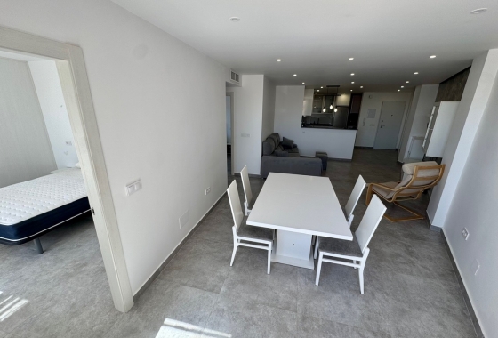 Resale - Apartment / flat - Torrevieja - Puerto Deportivo