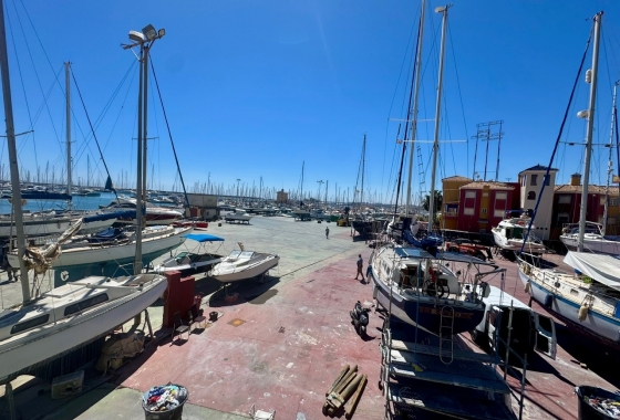 Resale - Apartment / flat - Torrevieja - Puerto Deportivo