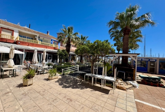 Resale - Apartment / flat - Torrevieja - Puerto Deportivo