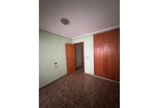 Перепродажа - Квартира - Orihuela - Zona Centro