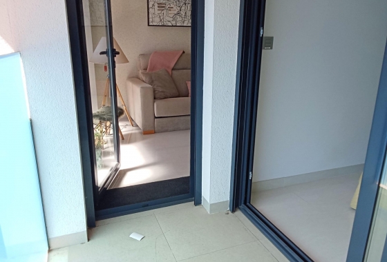 Återförsäljning - Lägenhet / lägenhet - Torrevieja - Estacion De Autobuses