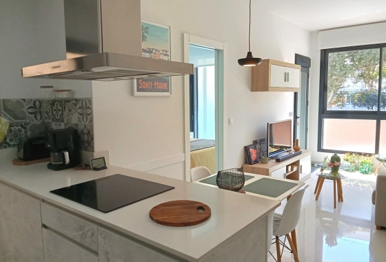 Återförsäljning - Lägenhet / lägenhet - Torrevieja - Estacion De Autobuses