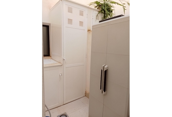 Återförsäljning - Lägenhet / lägenhet - Torrevieja - Estacion De Autobuses