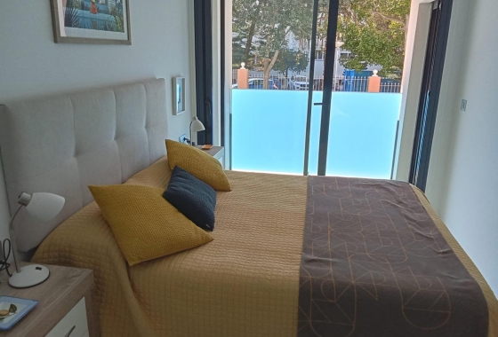 Återförsäljning - Lägenhet / lägenhet - Torrevieja - Estacion De Autobuses