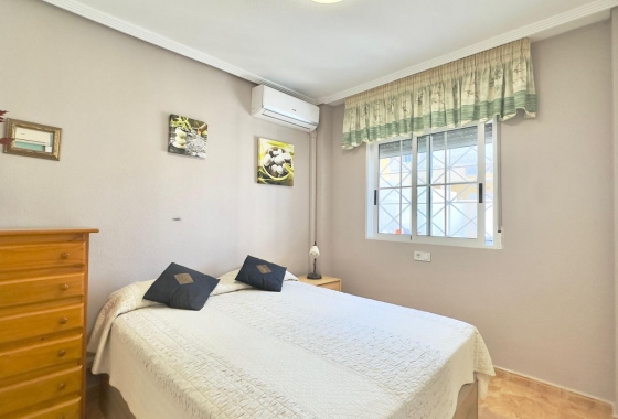 Resale - Bungalow - Torrevieja - Centro