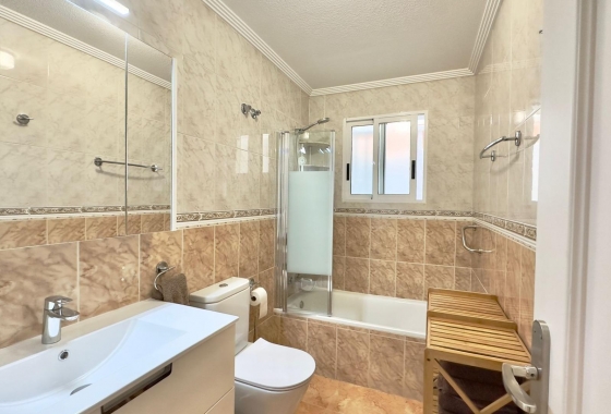 Resale - Bungalow - Torrevieja - Centro
