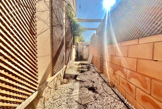 Перепродажа - Вилла - Orihuela Costa - Los Almendros-la Florida