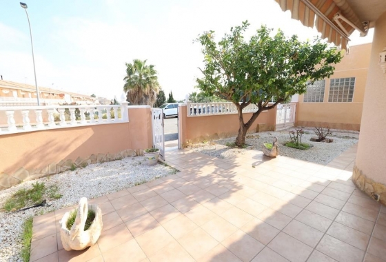 Resale - Villa - Torrevieja - Costa Blanca