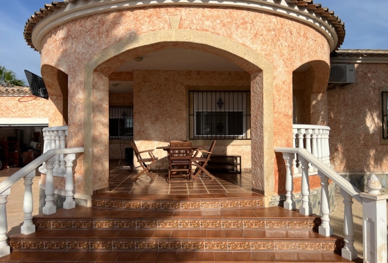 Reventa - Villa - Dolores - Cmno. Escorredor