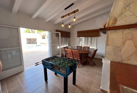 Reventa - Villa - Dolores - Cmno. Escorredor