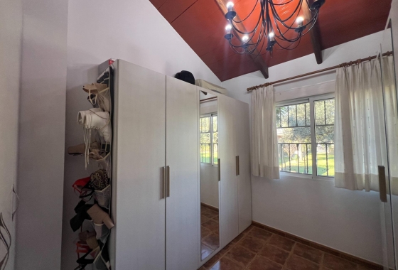 Перепродажа - Finca - Dolores - Comunidad Valenciana