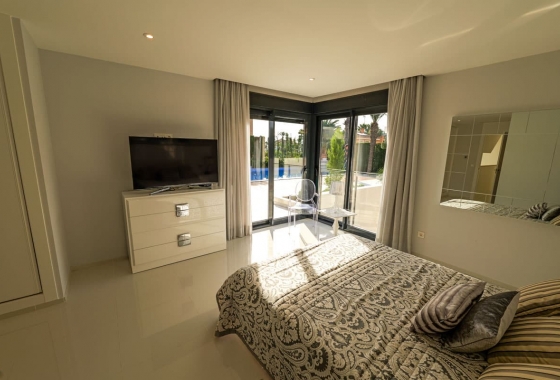 Новостройка - Вилла - Torrevieja