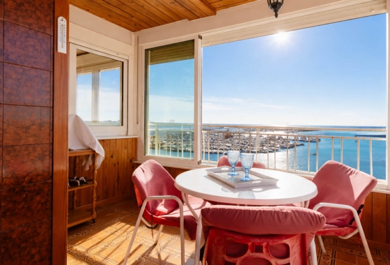 Resale - Apartment / flat - Torrevieja - Playa del Acequión