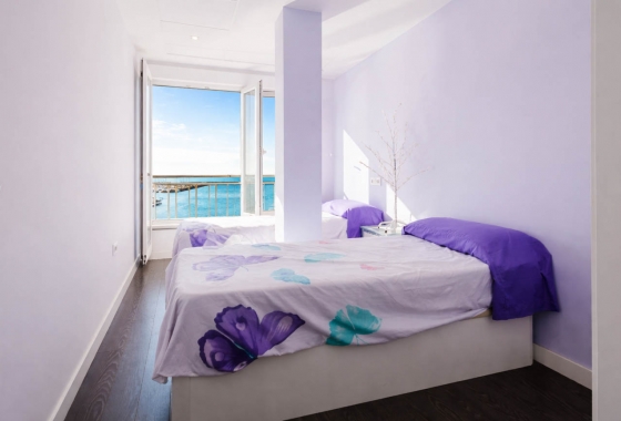 Resale - Apartment / flat - Torrevieja - Playa del Acequión