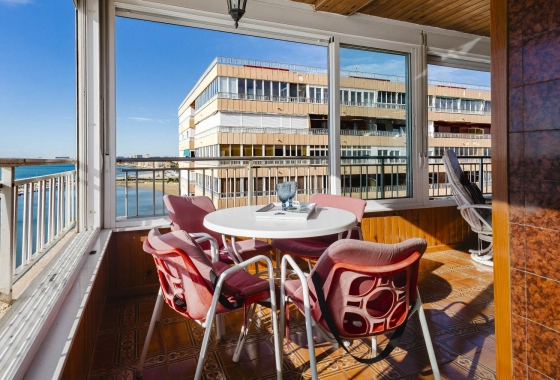 Resale - Apartment / flat - Torrevieja - Playa del Acequión