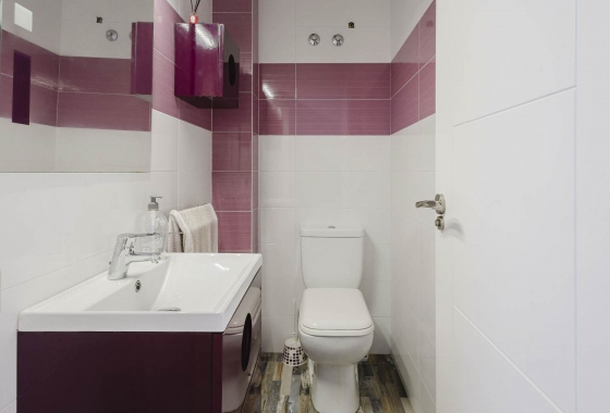 Resale - Apartment / flat - Torrevieja - Playa del Acequión