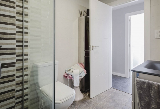 Resale - Apartment / flat - Torrevieja - Playa del Acequión