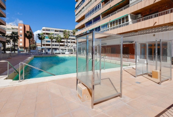 Resale - Apartment / flat - Torrevieja - Playa del Acequión