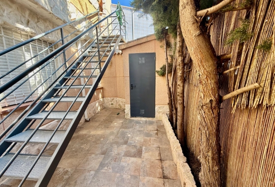 Revente - Maison de ville - Torrevieja - Carrefour