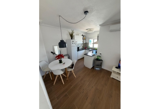 Wiederverkauf - Wohnung - Torrevieja - Punta Prima