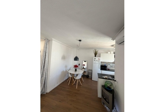 Wiederverkauf - Wohnung - Torrevieja - Punta Prima