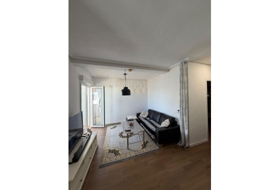 Wiederverkauf - Wohnung - Torrevieja - Punta Prima