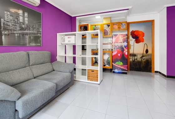 Resale - Apartment / flat - Torrevieja - Playa de los Locos