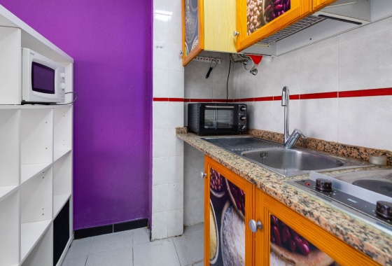 Resale - Apartment / flat - Torrevieja - Playa de los Locos